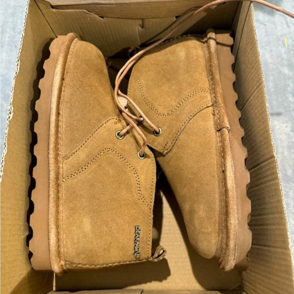BEARPAW Skye Youth- unisex fur boot “never wet” cute cozy comfy and so cool 😎!